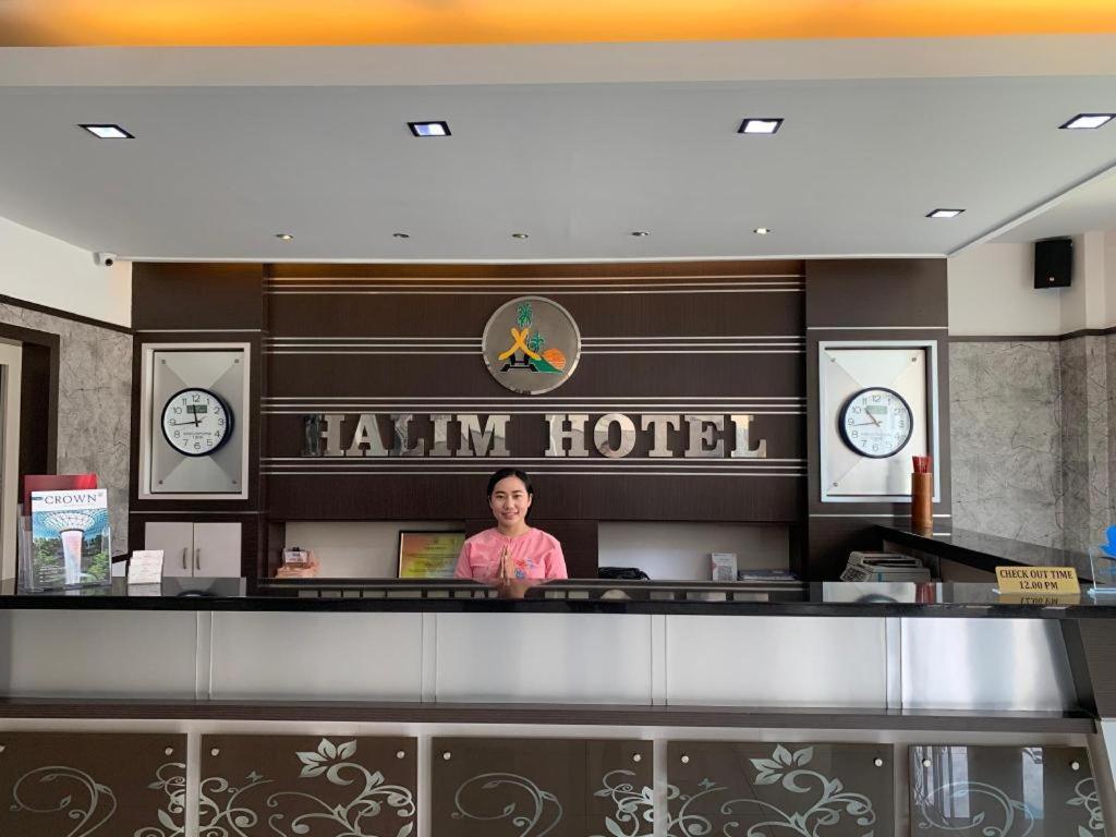Halim Hotel Tanjung Pinang Eksteriør bilde